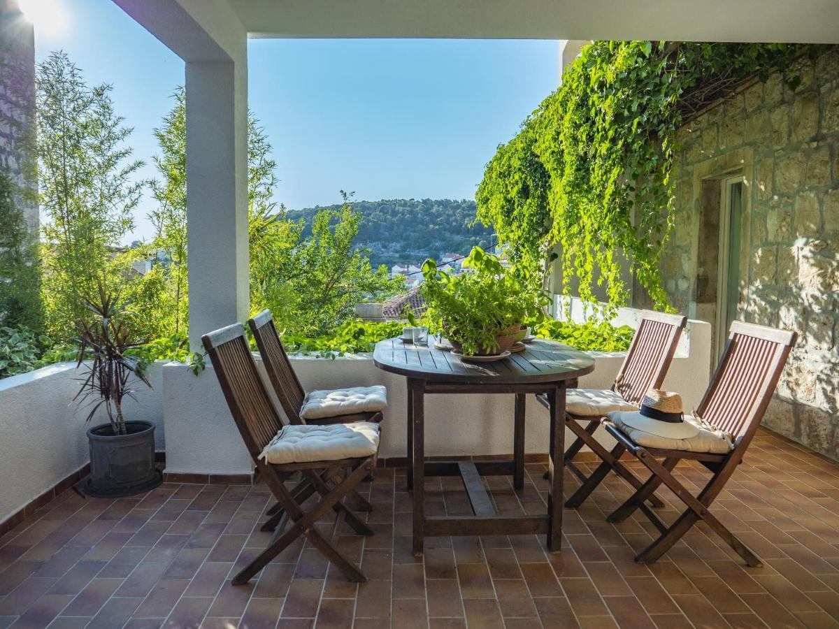 Central Art House Hvar هفار المظهر الخارجي الصورة