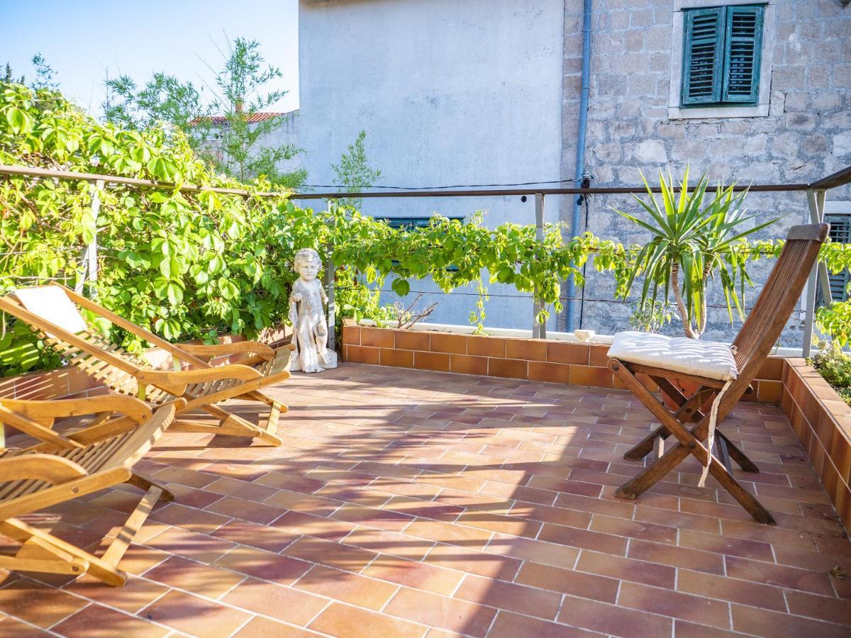 Central Art House Hvar هفار المظهر الخارجي الصورة